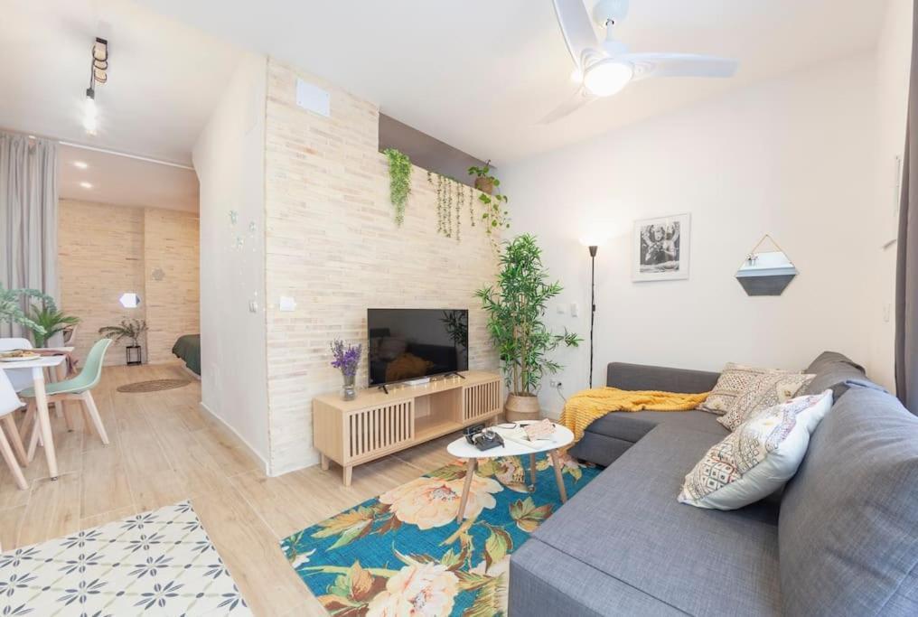 Rb - Urban Loft Retreat, Comfort & Good Location Valencia Eksteriør billede